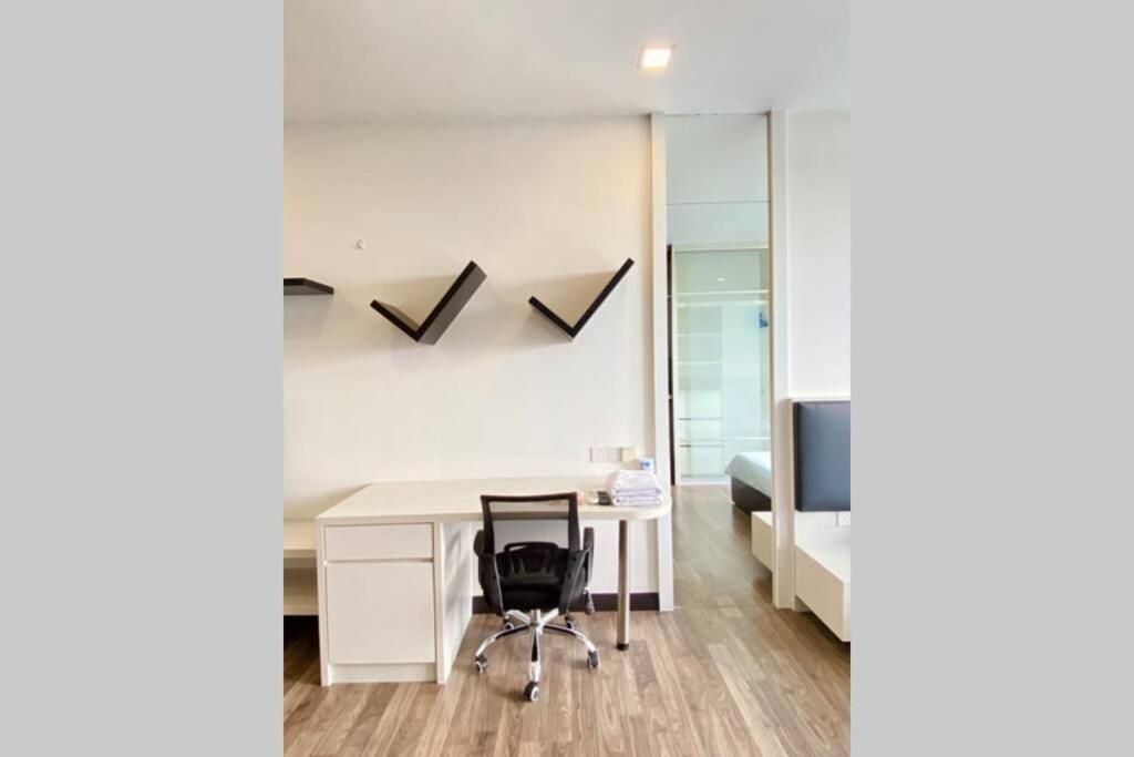 Landmark Residence 2, Greenview, Less Noise, Free Wifi With Tvbox, Free Parking, Near Kajang, Cheras, C180, Mrt Exterior photo